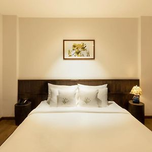 Premier Double Room minibar